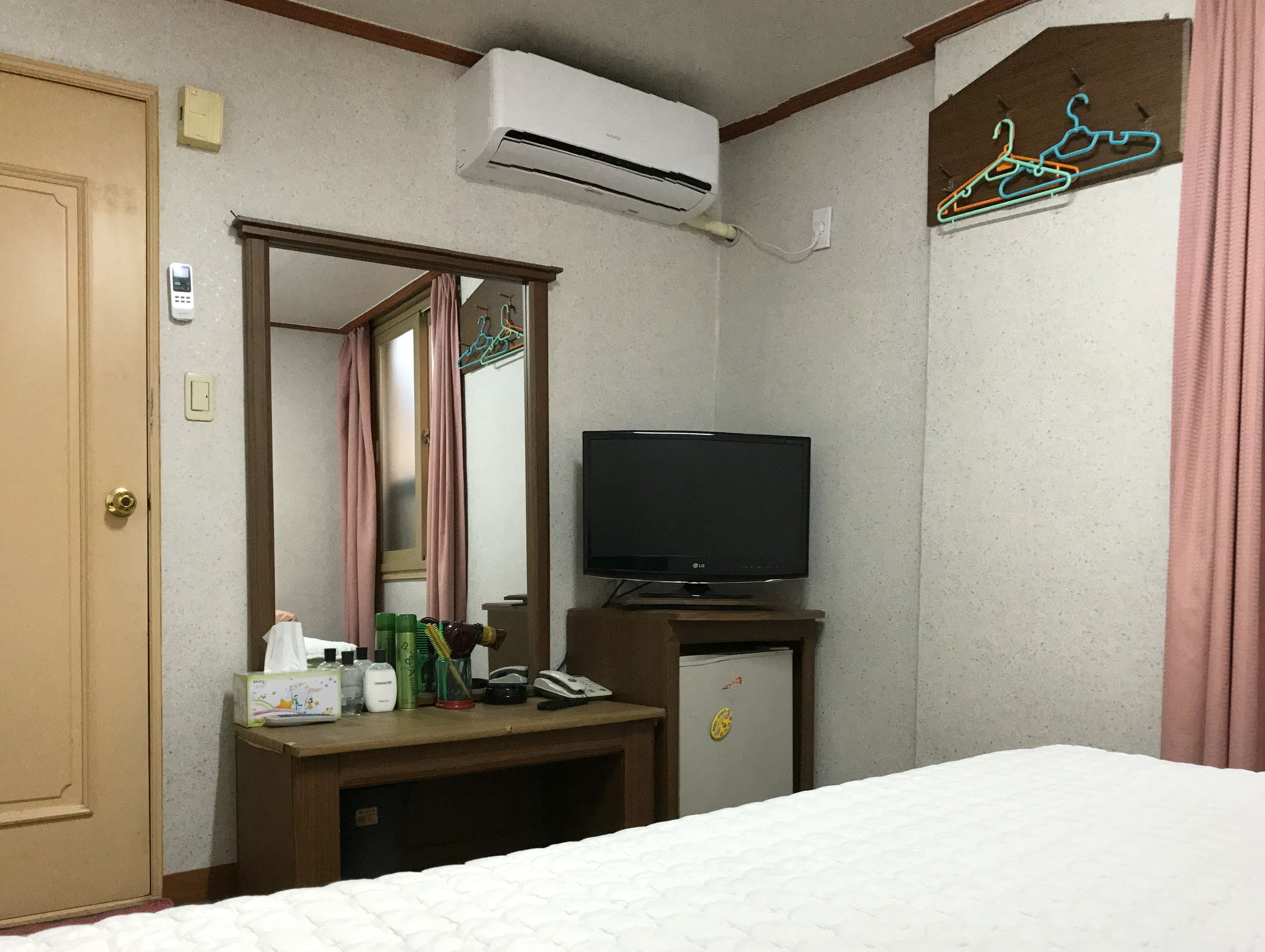 J Motel Busan Eksteriør billede