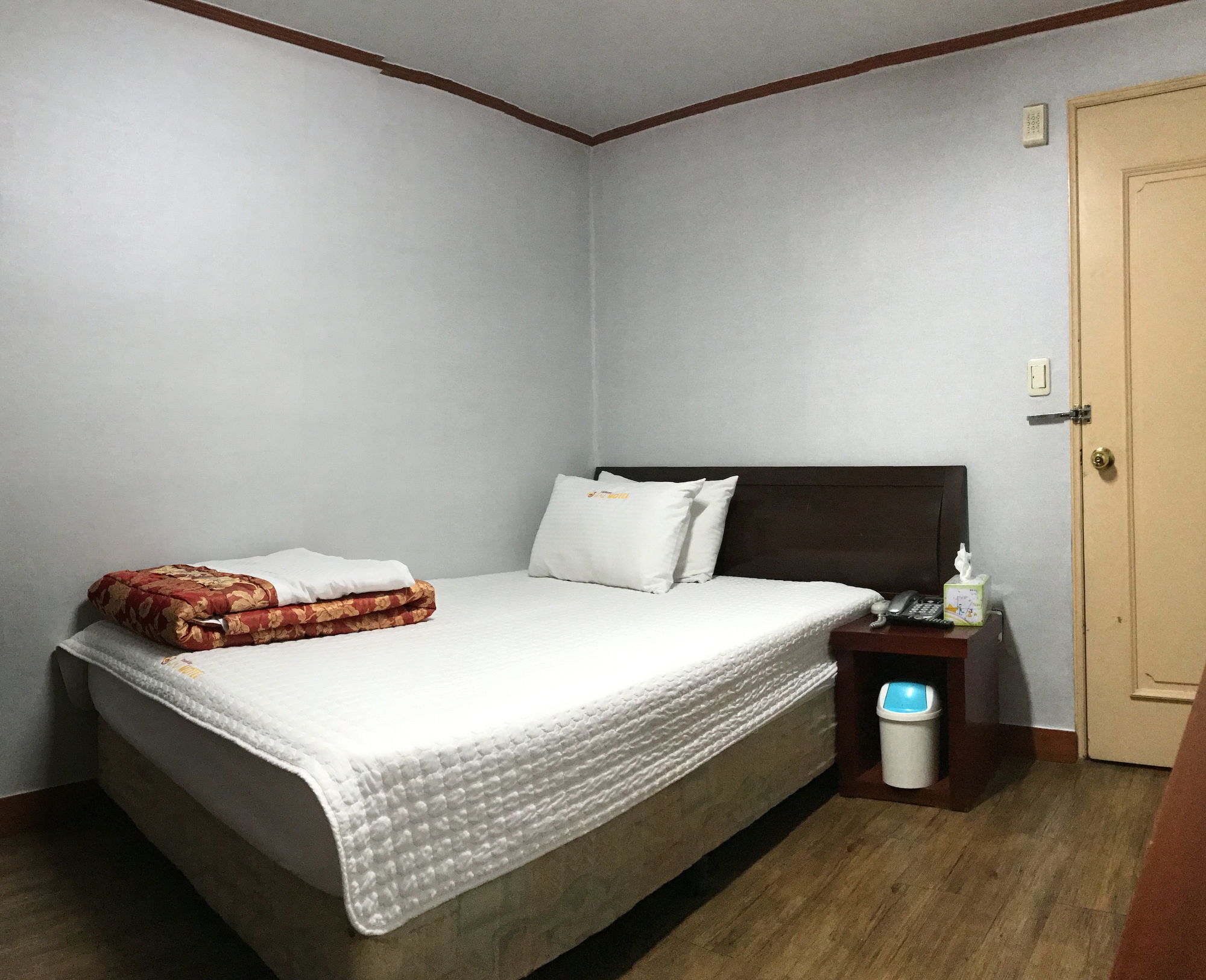 J Motel Busan Eksteriør billede