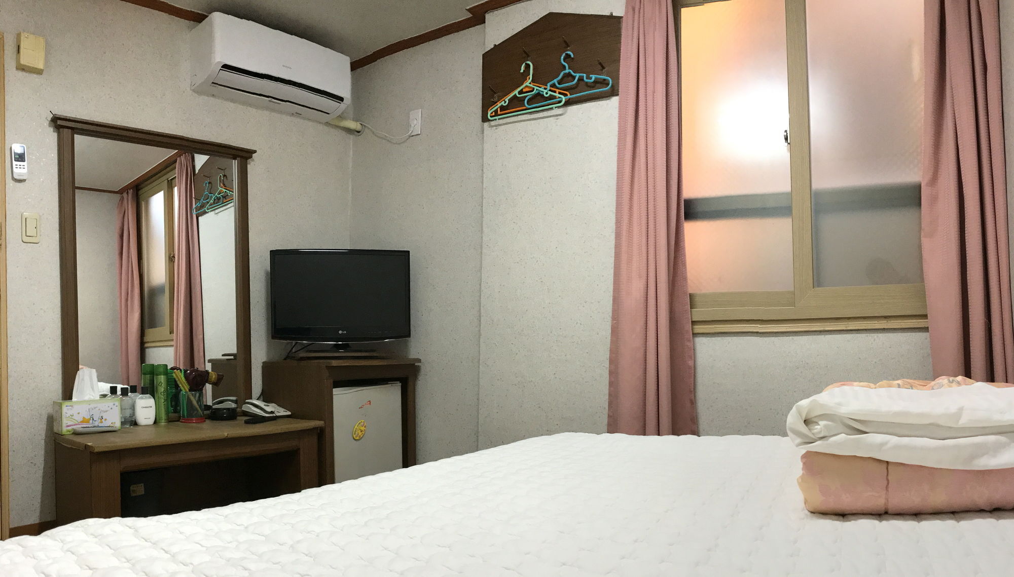 J Motel Busan Eksteriør billede